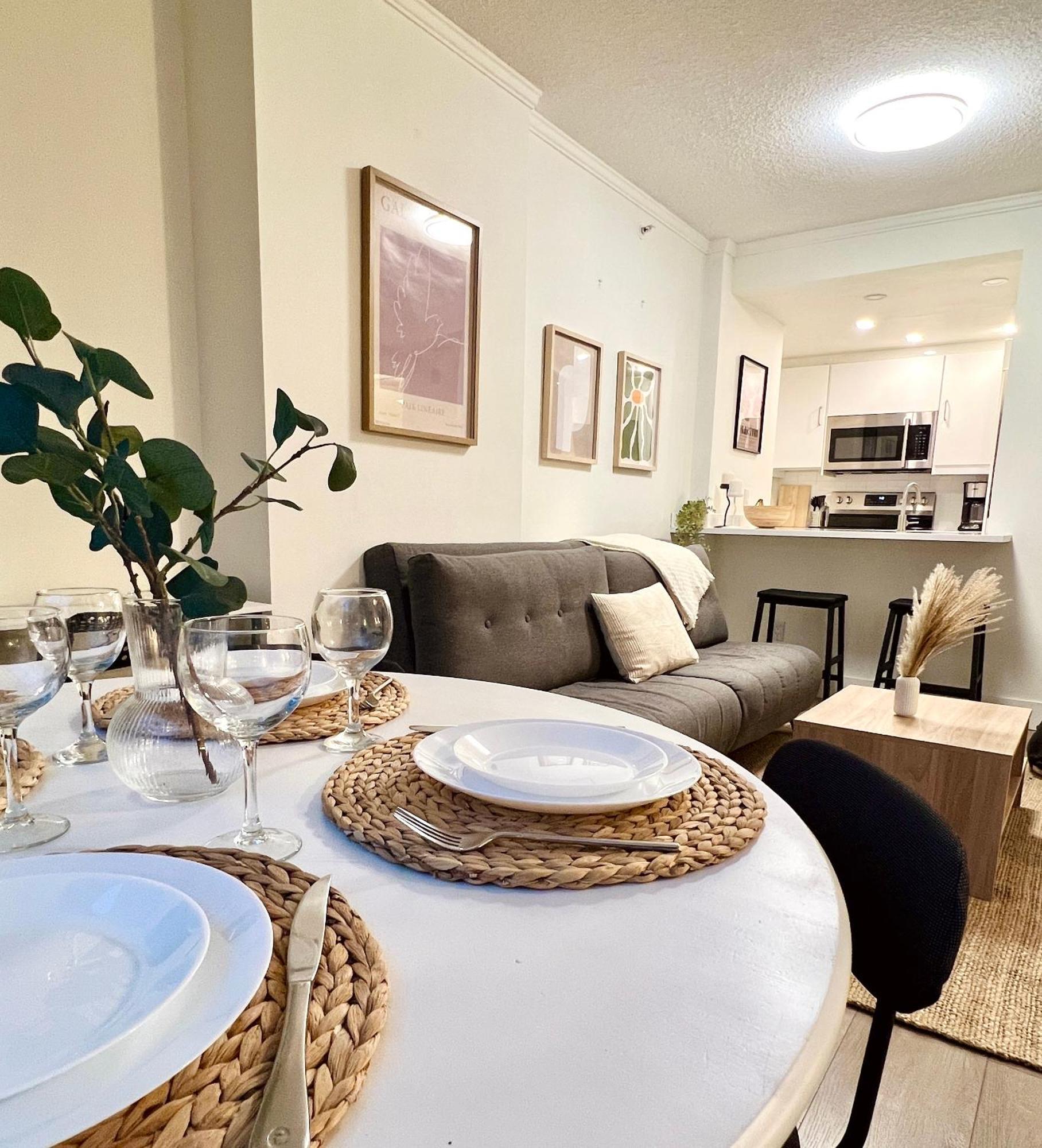 Appartement Stunning Skyline Views In A Cozy And Stylish Abode à Vancouver Extérieur photo