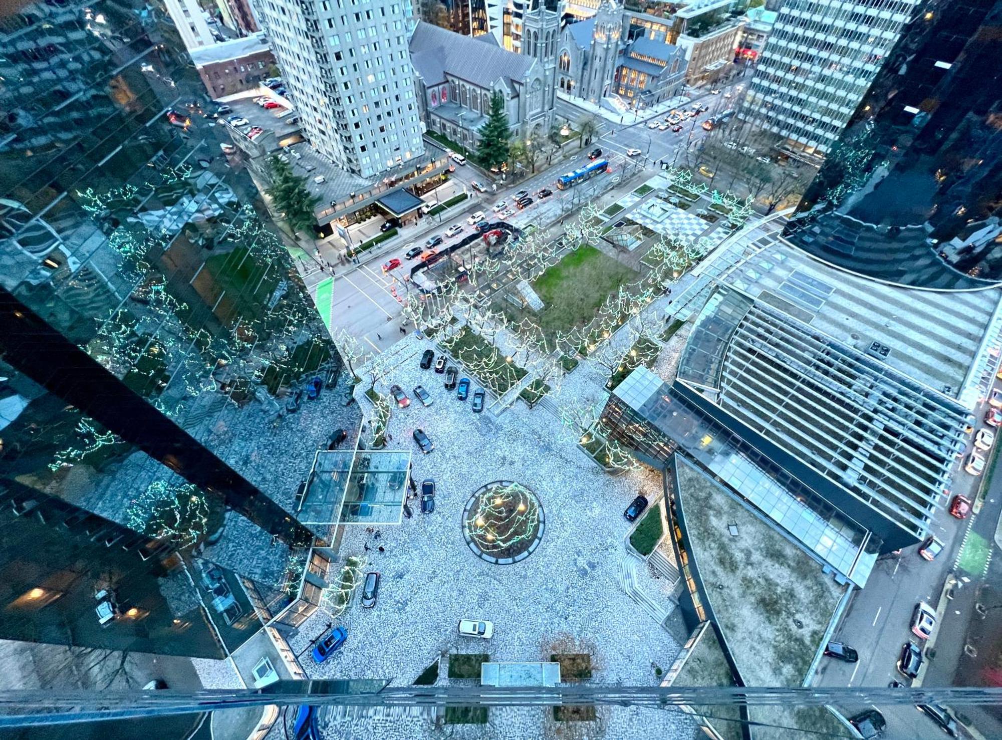 Appartement Stunning Skyline Views In A Cozy And Stylish Abode à Vancouver Extérieur photo