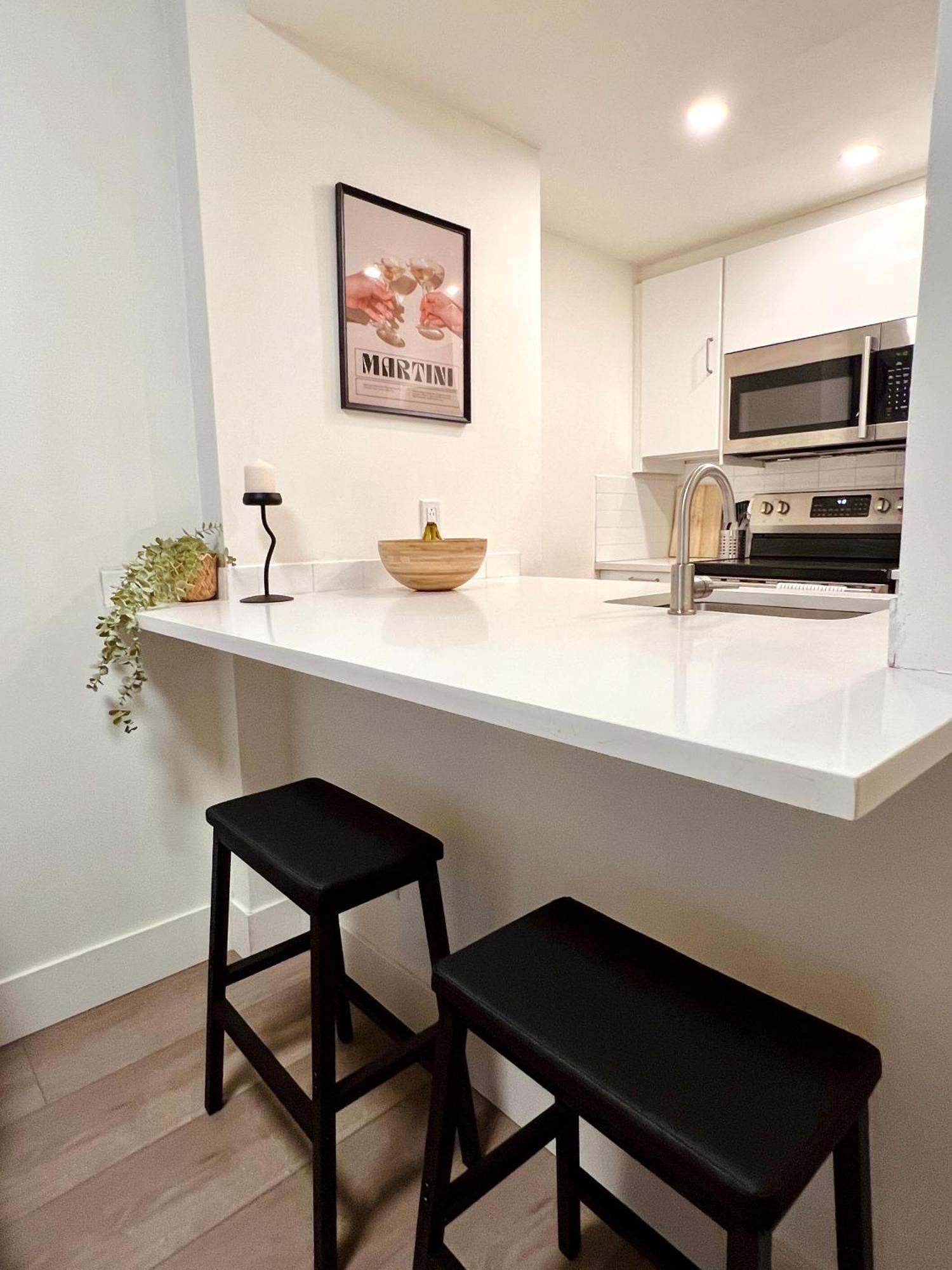 Appartement Stunning Skyline Views In A Cozy And Stylish Abode à Vancouver Extérieur photo